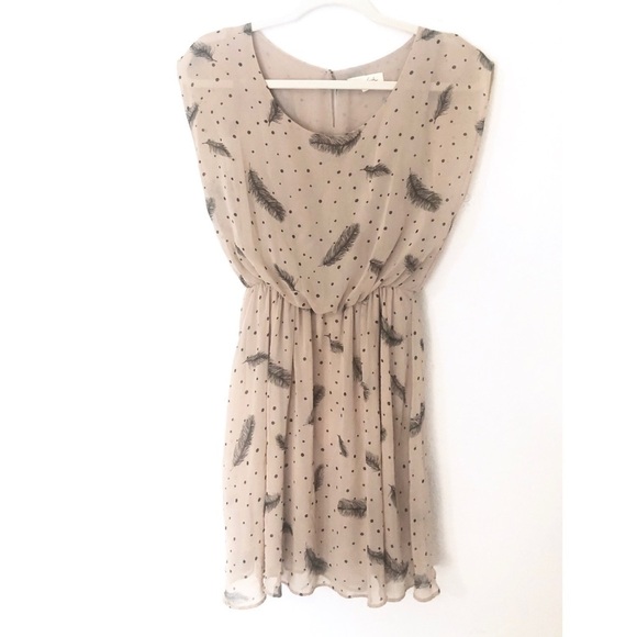 Lush Dress - Picture 5 of 7